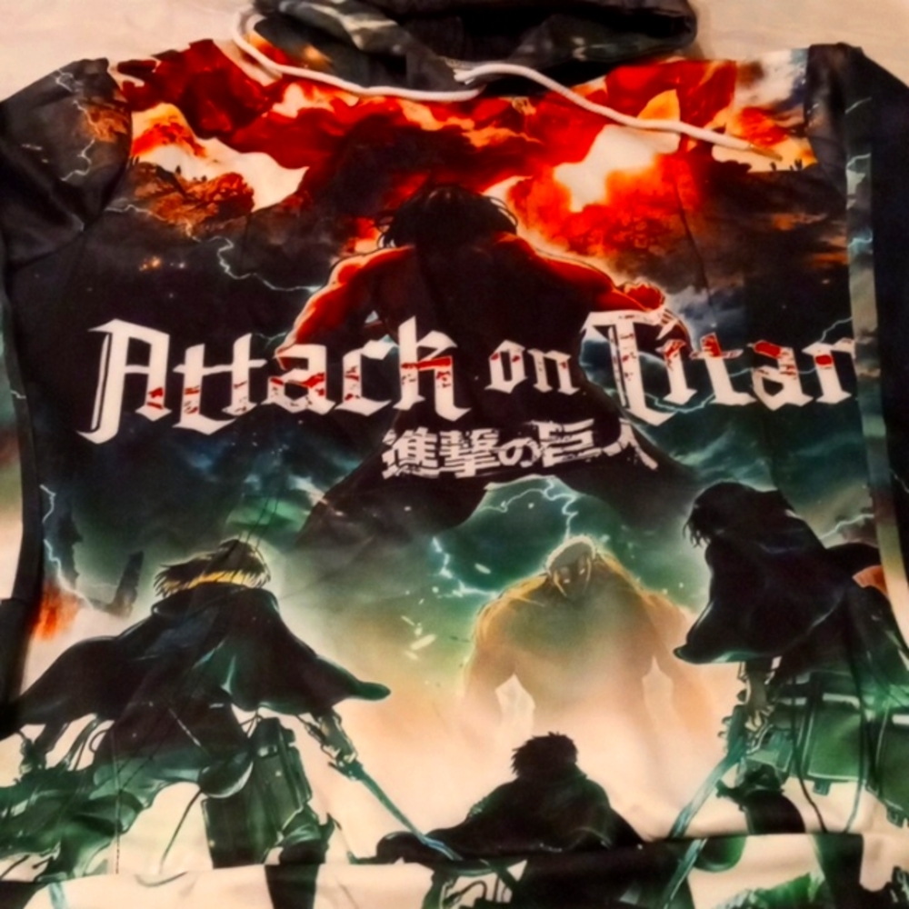 ANIME ATTACK OF THE TITAN ADULT HOODIIE SIZE MED.
